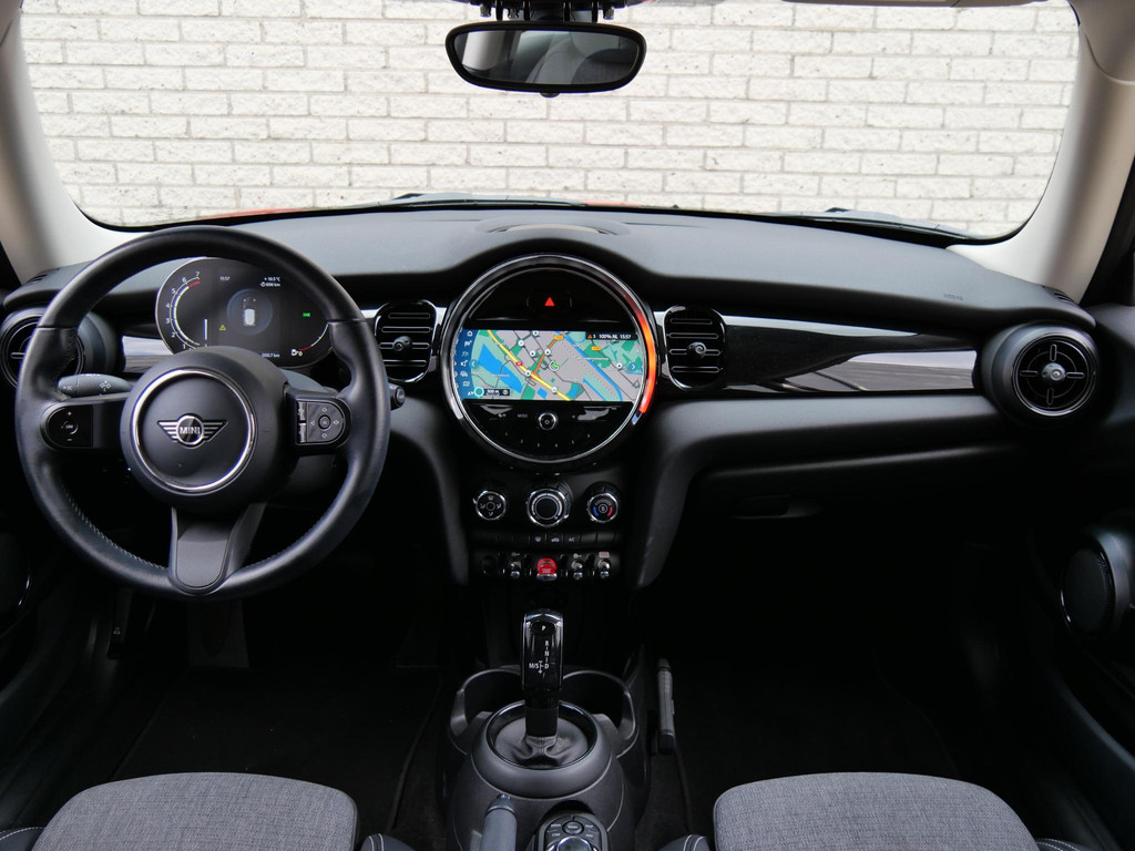46159913-2.jpg