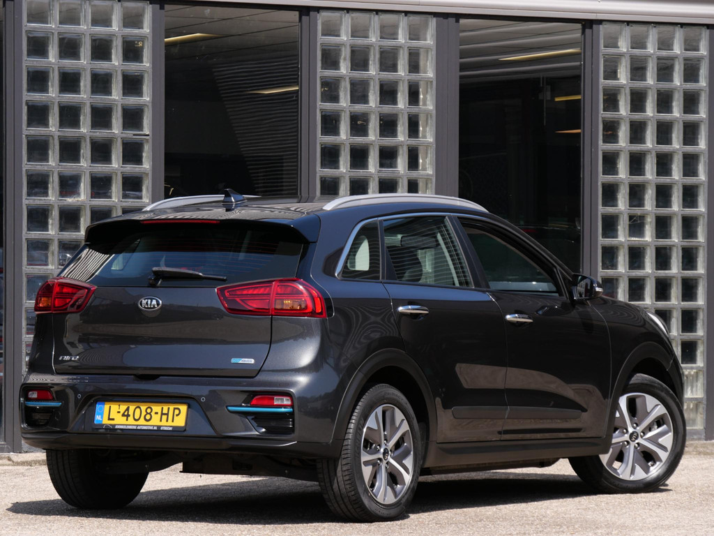 54544301-1.jpg