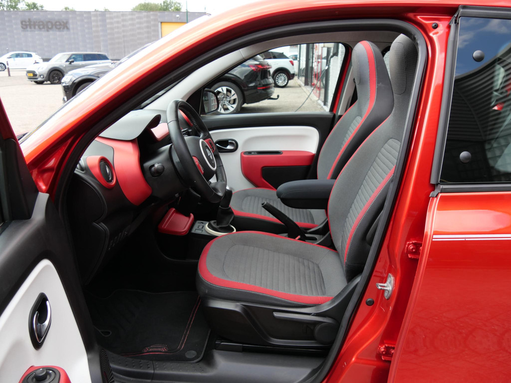 55126238-1.jpg