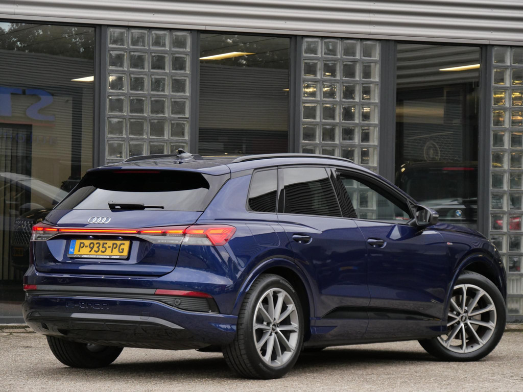57627418-1.jpg